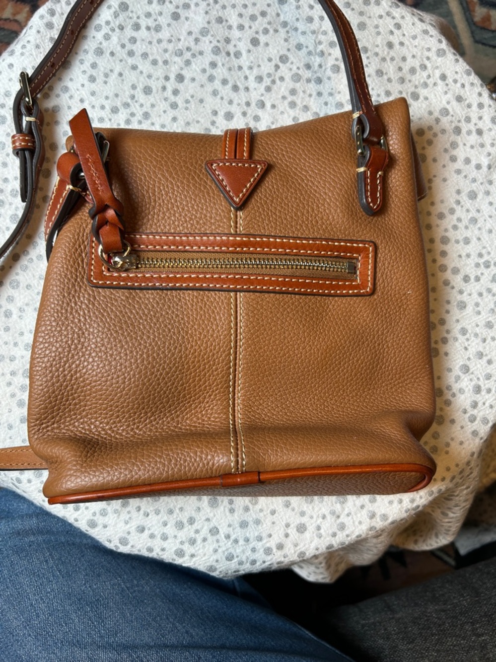 Dooney & Bourke Pebble Grain toggle Crossbody NWOT - Picture 2 of 5
